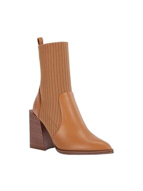 NWT Women’s Stacked Heel Pointed Toe Ankle Boots | Size 8